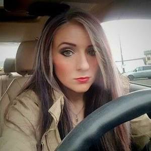 Meet your Posher, Kendra